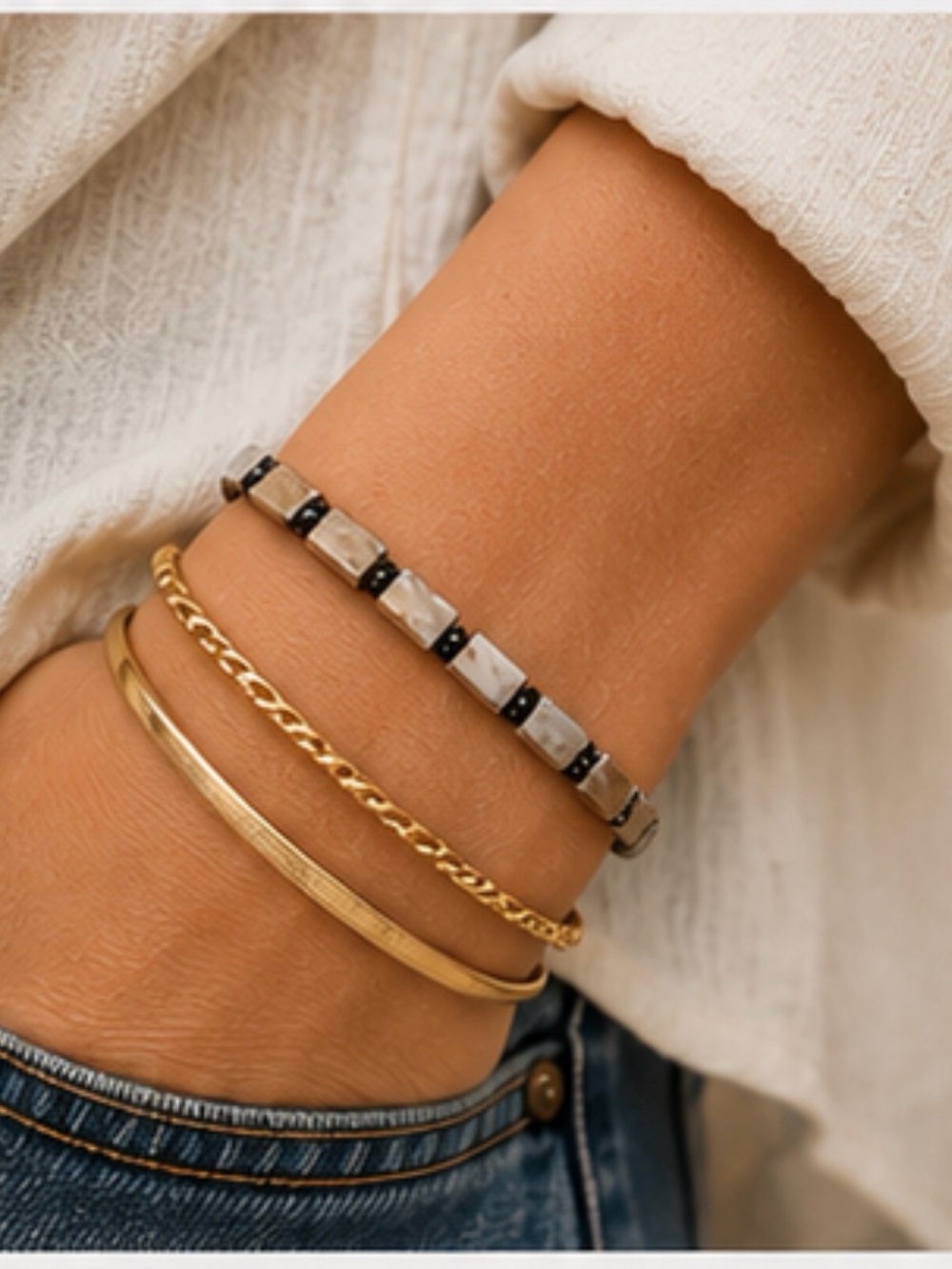 Natural Mother of Pearl Stretch Bracelet Neutral Boho Shell Beaded